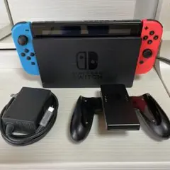 Nintendo Switch 本体 青/赤 Joy-Con と周辺機器