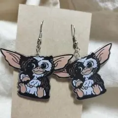 グレムリンシルバーピアス