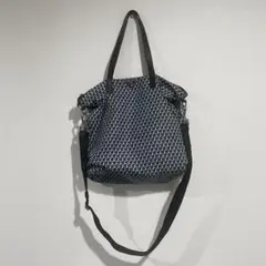 PRADA トートバッグ