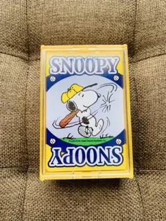 【新品未使用】スヌーピー　トランプ　SNOOPY イエロー