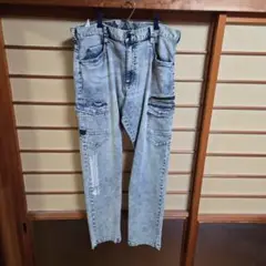 ライトブルーデニムパンツ ダメージ加工