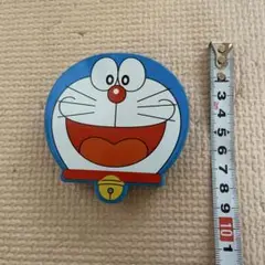 ドラえもん　小物入れ