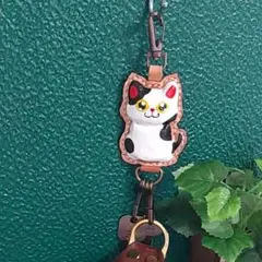 ふっくら白黒猫のキーホルダー②