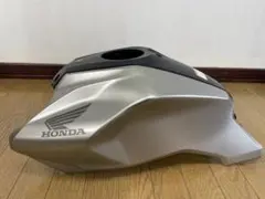 Honda CB250R タンクカバー　左右　美品　青 Honda CB250R タンクカバー 左右 美品 青 - メルカリ