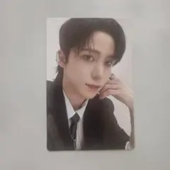 ATEEZ ユノ トレカ
