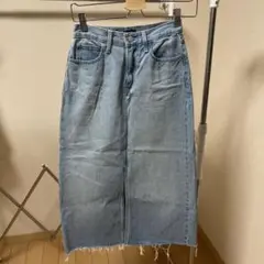 UNIQLOライトブルーデニムタイトスカート