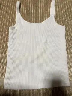 vince リブキャミソール