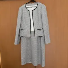 素敵　フォーマルスーツ　ワンピース　ジャケット　銀糸入り 11AR入学式　結婚式