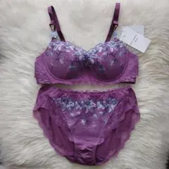 Item thumbnail for item c6e5d52a-08d4-450a-9a60-fa82621a7050