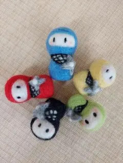 送料込 ゆめごこち ５色セット羊毛フェルト カラフルミニ 忍者　マスコット