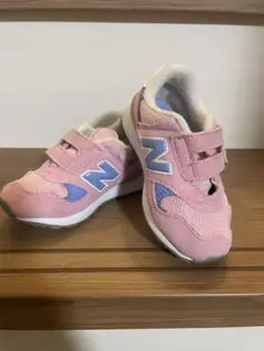 なニューバランス　ベビーシューズ ピンク　13.5cm 美品