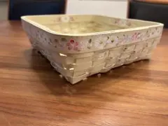 花柄デザインの四角いバスケット　アッセンデルフト