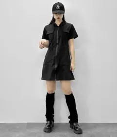 新品タグ付き【LVEU.】フーディミニワンピース ジップ ポケット ブラック