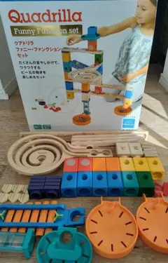 Quadrilla(クアドリラ) 【ファニーファンクションセット】