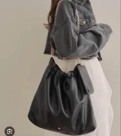 CHICO チェーンショルダーBIGバッグ
