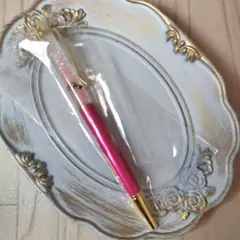 ビーズ入りピンクボールペン