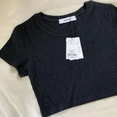 定価4000円【タグ付き】半袖 Tシャツ クロップド ショート丈 黒 無地 リブ