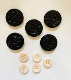 在庫一掃処分セール(新品)黒アンカー柄ボタンと小ボタン10個セット おまけ付き