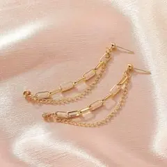 ♥️残りわずか♥️お洒落　レディース　ピアス　プレゼント　ゴールド　チェーン