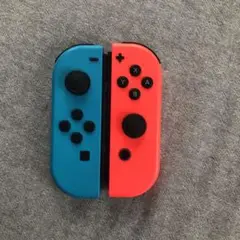 Nintendo Switch Joy-Con 青と赤