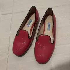 PRADAピンク フラットシューズ