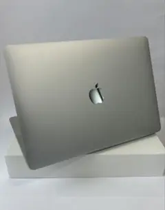 MacBook Air M1 8GBメモリ 512GB