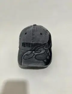 VETEMENTS × Reebok Fire キャップ タグ付き