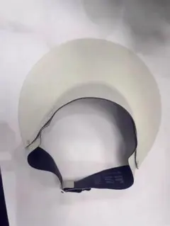 ホワイトビザールキャップ