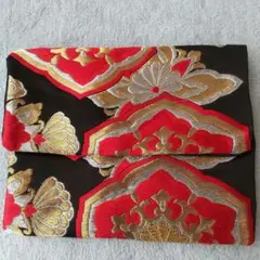 Item thumbnail for item 6211dbe7-f1d7-4dd5-8cd5-e3271f83d74e