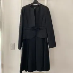 ブラックスーツ・ワンピーススーツセット