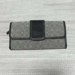 Dakota 長財布