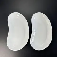 白磁♢ 手びねり風　豆形皿　2枚セット