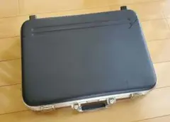 鍵付き Tecc.Land テックランド アタッシュケース PCバッグ