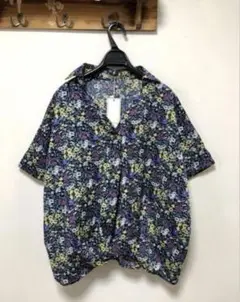 ☆新品・タグ付き☆And Search アンドサーチ　スキッパーシャツ　花柄
