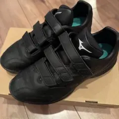 Mizuno ライトレボトレーナー　26.5