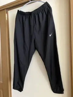 NIKEナイロンパンツ　Lサイズ