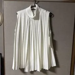 ミラオーウェン　ブラウス新品未使用