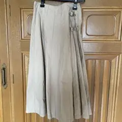 ベージュ フレアロングスカート