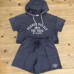 ピンクラテ　フード付きトップ&ショートパンツセット