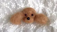 羊毛フェルト 犬の顔 ブローチ