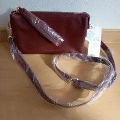 新品・未使用ショルダーバッグ　皮革