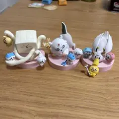 ちいかわ　カプセルトイ　討伐　ハチワレ　うさぎ　ガシャポン
