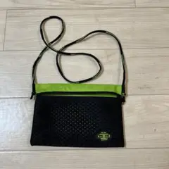 DC サコッシュ メッシュ ブラック/グリーン