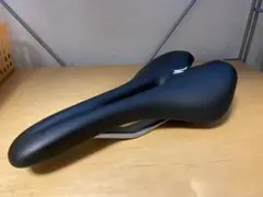 スペシャライズド トゥーペ サドル