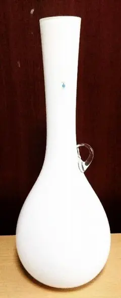 SANYU 花瓶 ホワイト ガラス製 SANYU 花瓶ホワイト ガラス製
