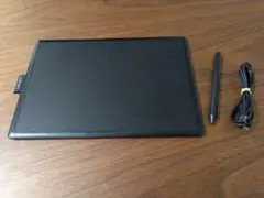 ペンタブレット Wacom One by wacom CTL-672 赤