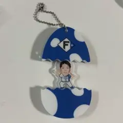 野村佑希　殻を破れ！たまご型キーホルダー