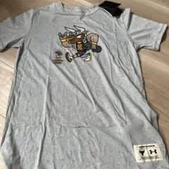【新品】アンダーアーマー Tシャツ　YXL