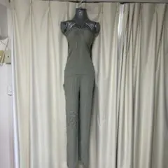 オリーブグリーン サロペット　パンツ　M〜L