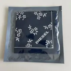 新品　DIESEL 花柄ハンカチ バンダナ　紺　ネイビー